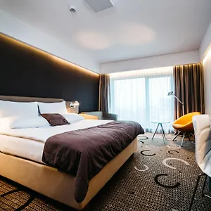 **** Hotel Q Polónia