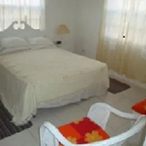 Annjenn Apartment Christ Church